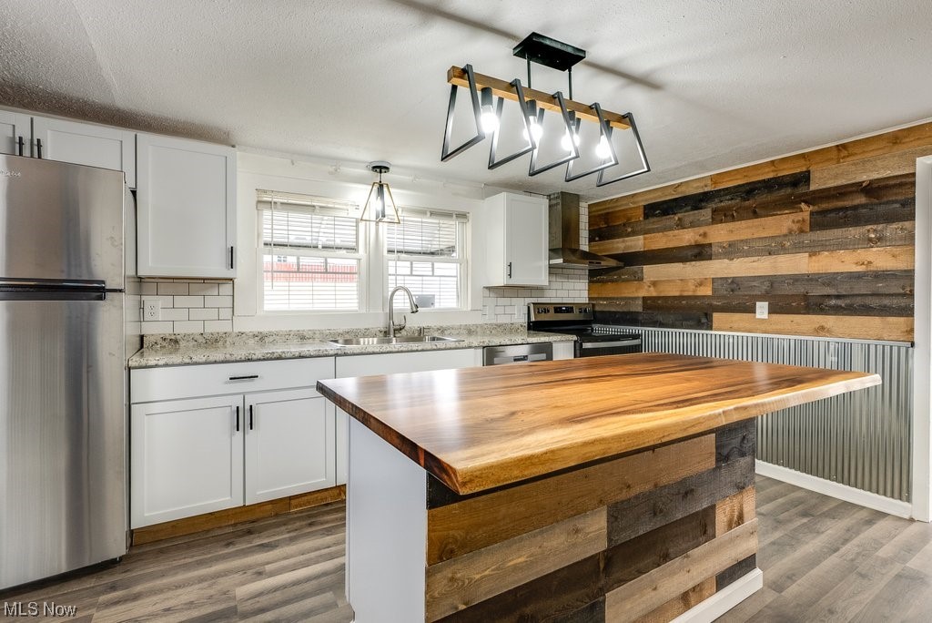 Fw Sears Sub - Residential