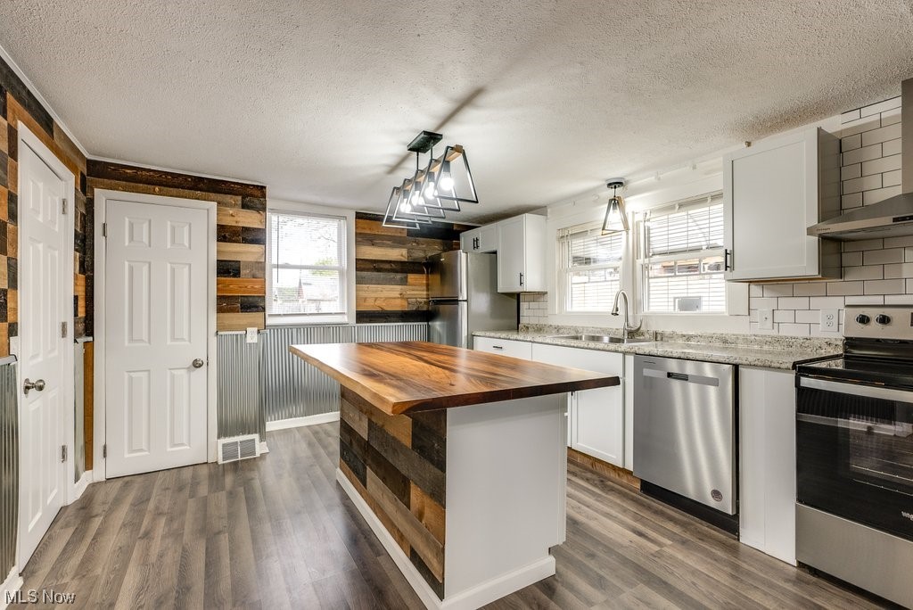 Fw Sears Sub - Residential