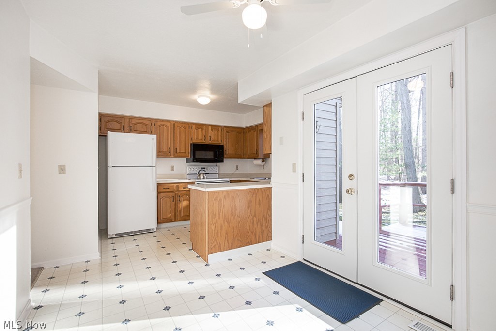 Pineview Court Condo - Residential