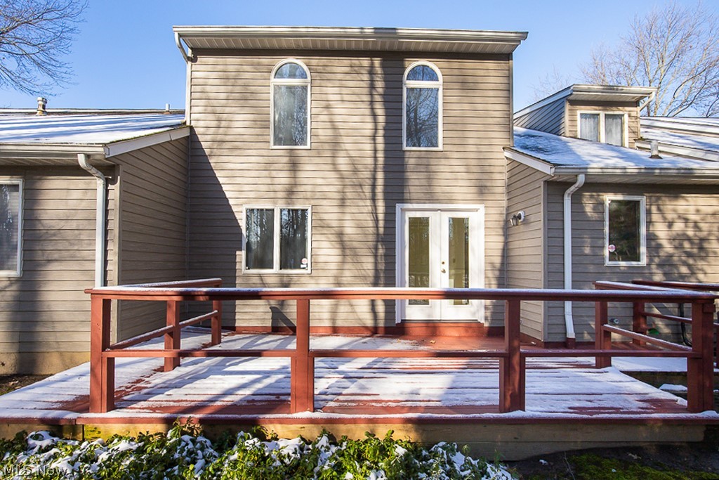 Pineview Court Condo - Residential