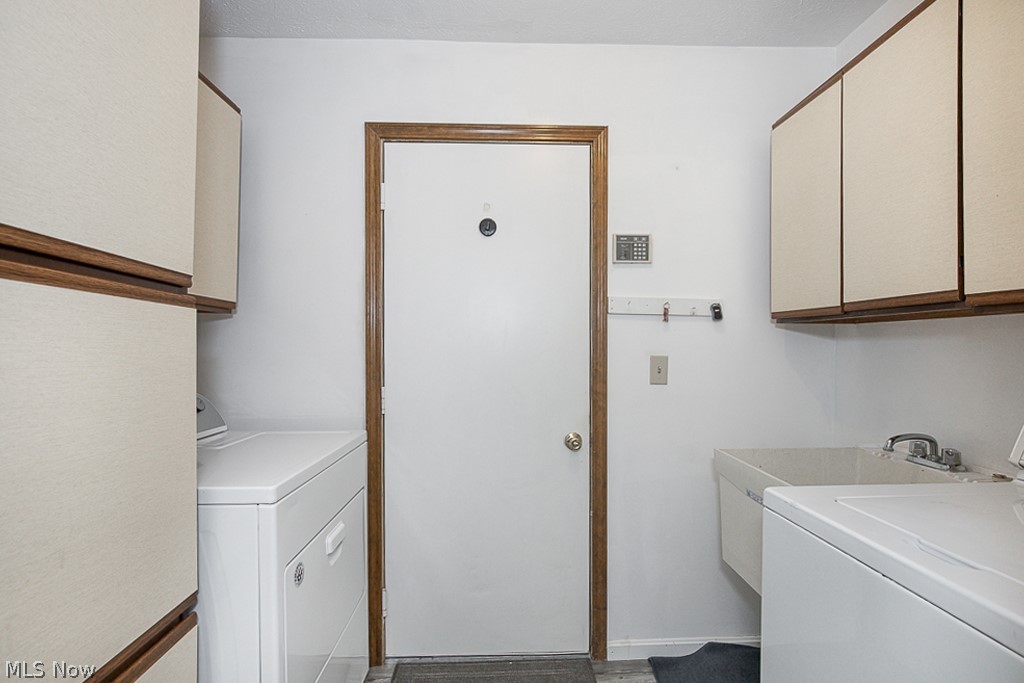 Pineview Court Condo - Residential