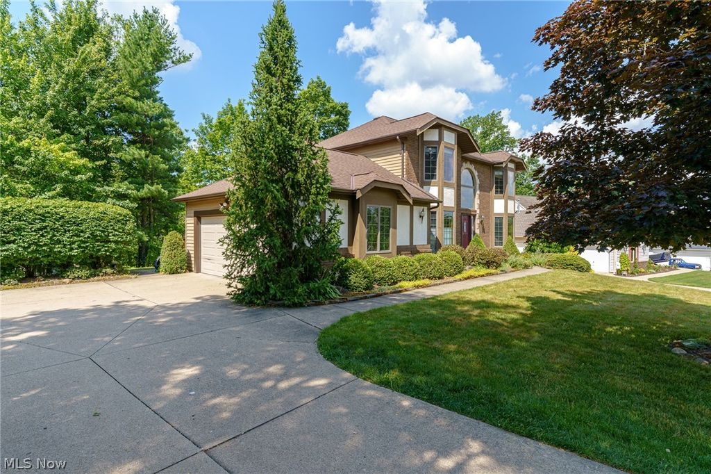 Photo of 7555 Andover Lane, North Royalton, OH 44133 (MLS # 5225635)