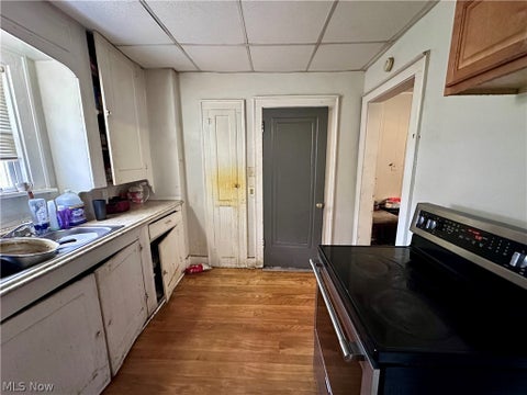 Tiny photo for 1127 East Avenue, Akron, OH 44307 (MLS # 5245829)