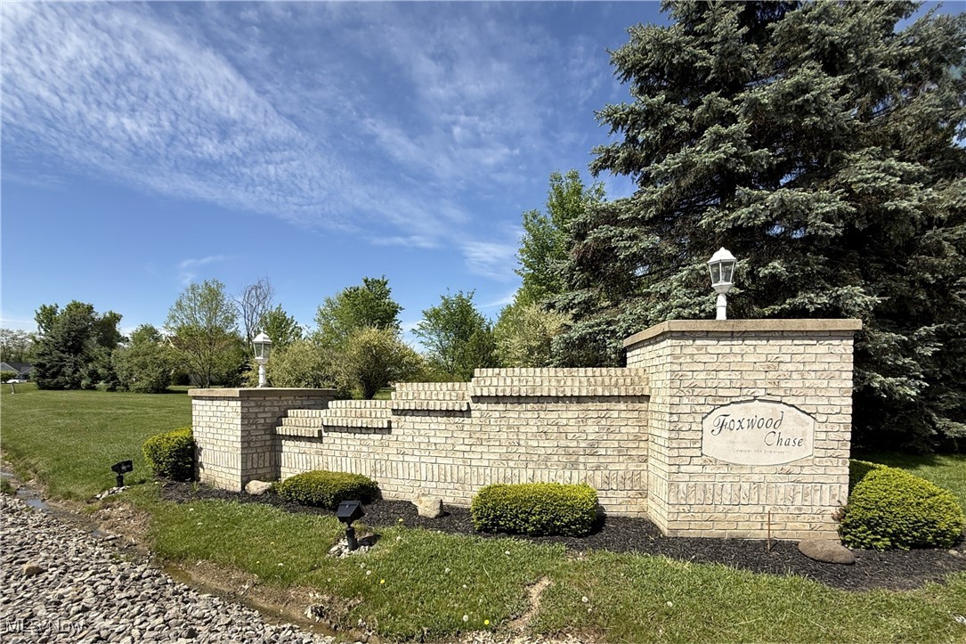 Foxwood Chase 01 - Land