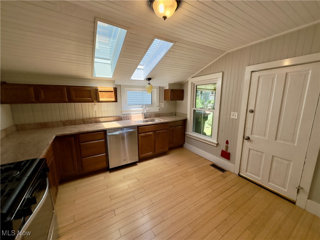 Barber & Lords - Residential Lease