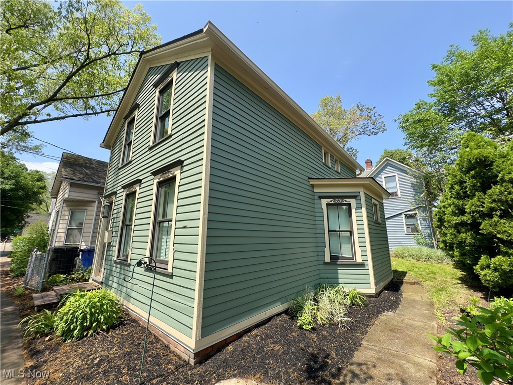 Barber & Lords - Residential Lease