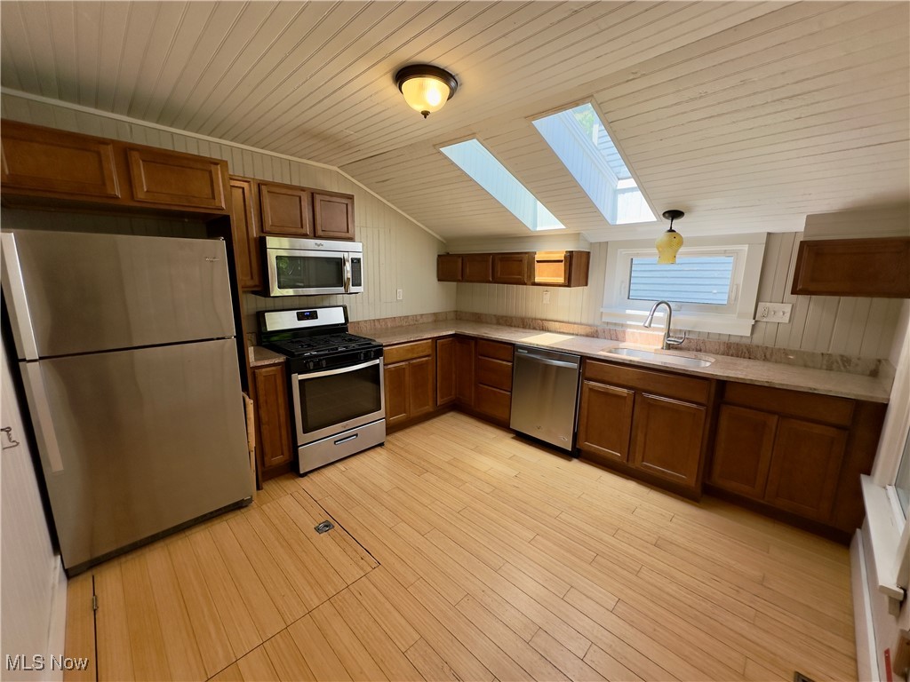 Barber & Lords - Residential Lease