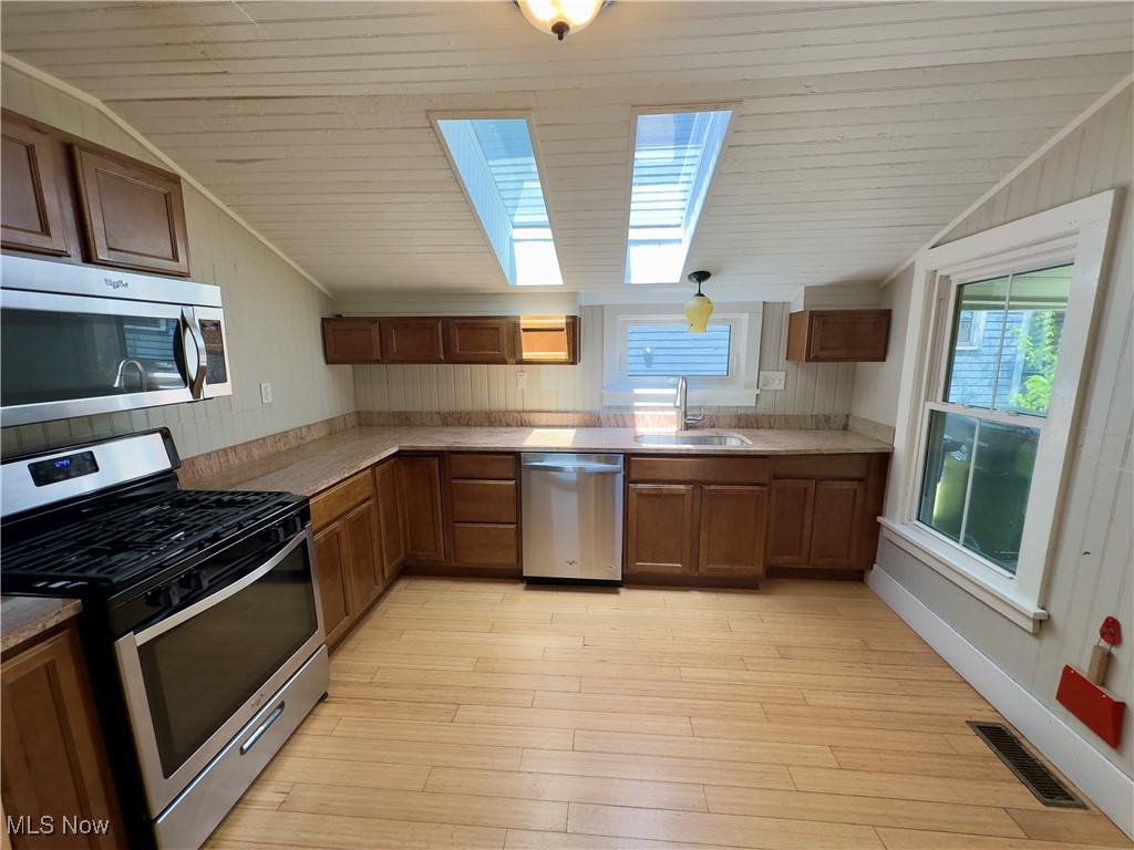 Barber & Lords - Residential Lease