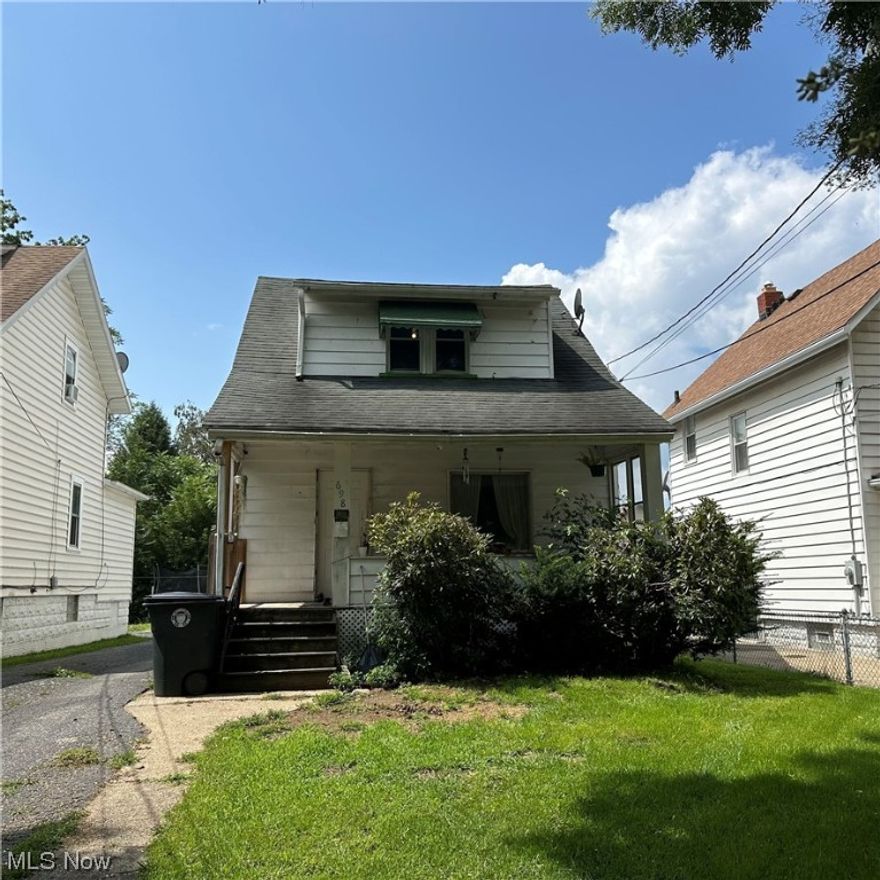 Investor special! Bring your ideas to this 3 bedroom/2 full bathroom, with a first floor master bedroom, and a detached garage. Home is ready for your sweat equity and personal touches. With a 2017 furnace and hot water tank, you can update the rest to make it your own. Needs some TLC, but it's an incredible value with your sweat equity. This property is priced to sell, and it's a great opportunity to add to your portfolio or would be great for a handy home buyer. Schedule your showing today!