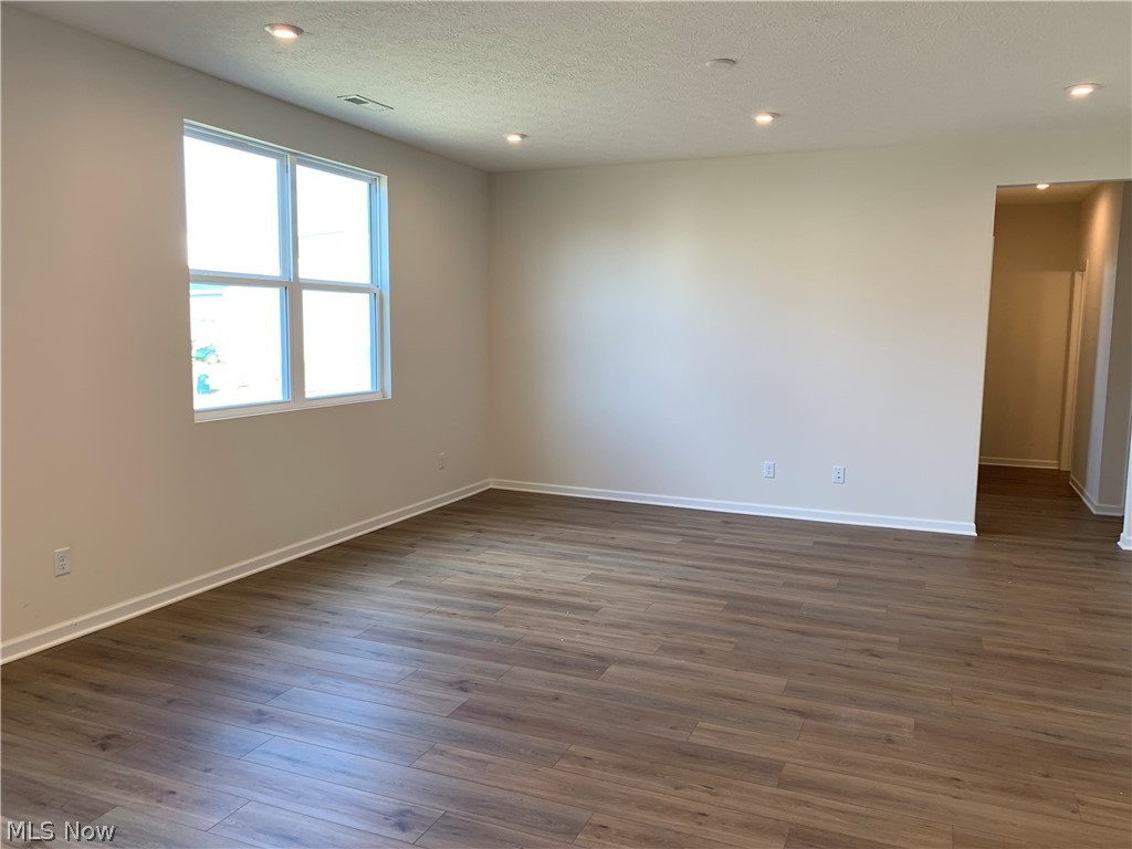 Lake Forest of Hebron - Residential