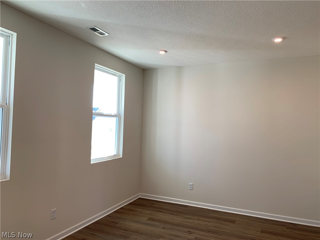 Lake Forest of Hebron - Residential