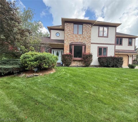 Photo of 5630 Huntington Reserve Drive, Parma, OH 44134 (MLS # 5236822)