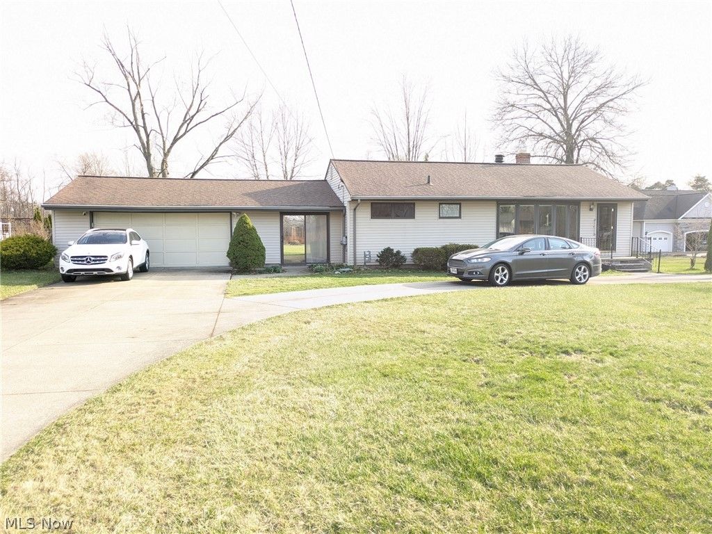 Photo of 10769 Akins Road, North Royalton, OH 44133 (MLS # 5195166)