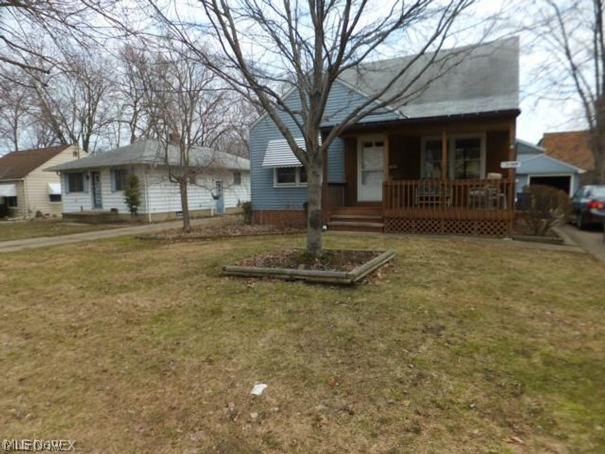 Nicely Maintained spacious home with a great eat-in kitchen. Plenty of cabinets and counter space. Appliances included: Range, Frig, Washer/Dryer. Some windows have been replaced. Huge finished Rec Room plus storage, work room/laundry room. Roof replaced approx 12 years ago. Motor replaced on furnace. Huge upstairs, can be used as master. Kitchen is a Plus nice cabinets. Home Warranty, furnace & air & H2o replaced but not sure of date.