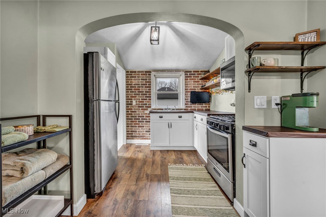 30204 Thomas Street, Willowick, Ohio image 15