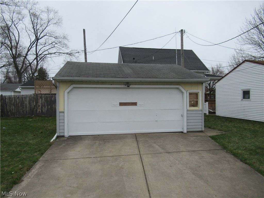Photo of 330 Paul Street, Bedford, OH 44146 (MLS # 5194964)