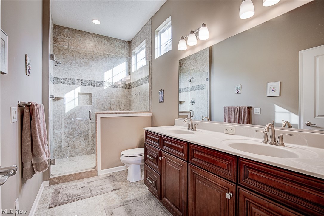 Wheaton Pl/Creekstone Condos - Residential