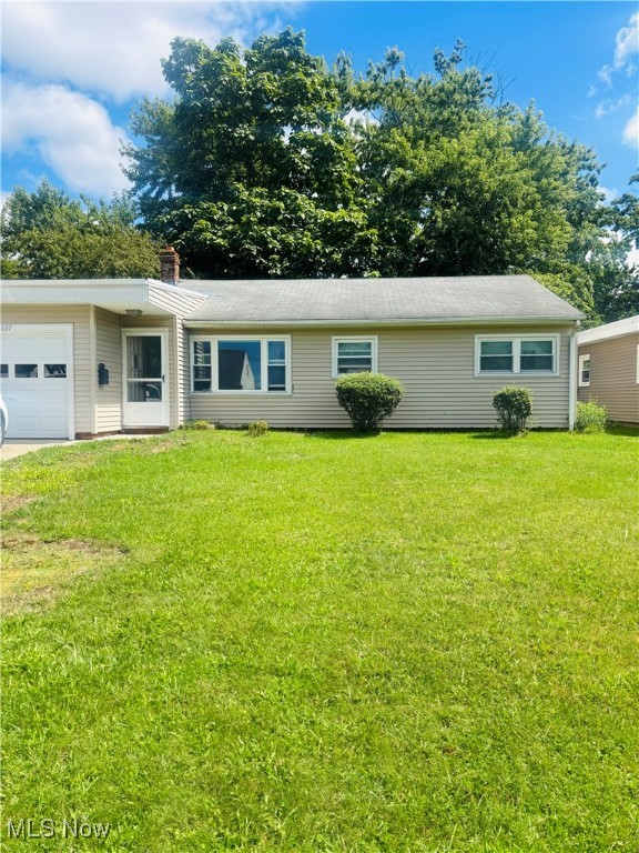 New floors throughout! Enjoy a newer furnace and tankless hot water heater for modern comfort. The beautiful, fenced-in backyard offers a private retreat. Perfect for first-time buyers or downsizers. Close to schools, parks, and amenities. A must-see!
