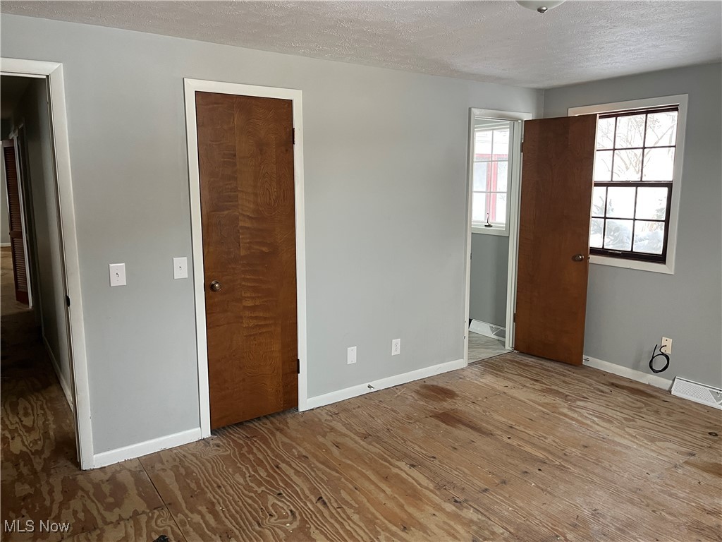 Village/Minerva - Residential