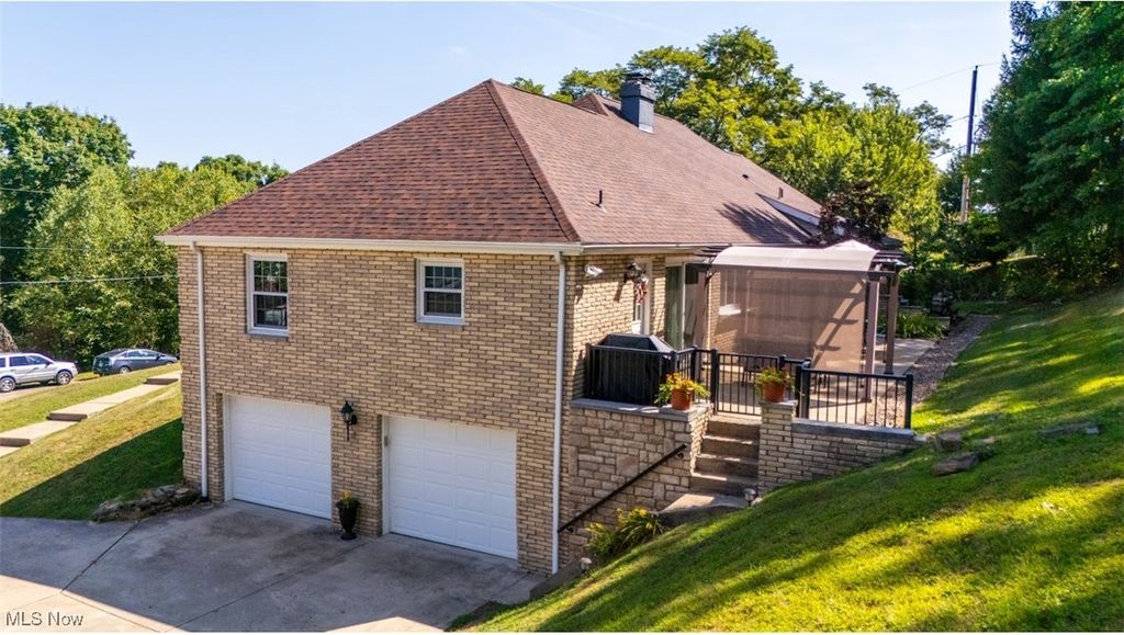 Photo of 47728 Morningside Drive, St Clairsville, OH 43950 (MLS # 5164448)