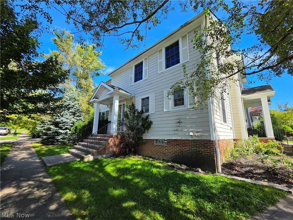 17409 Chagrin Boulevard