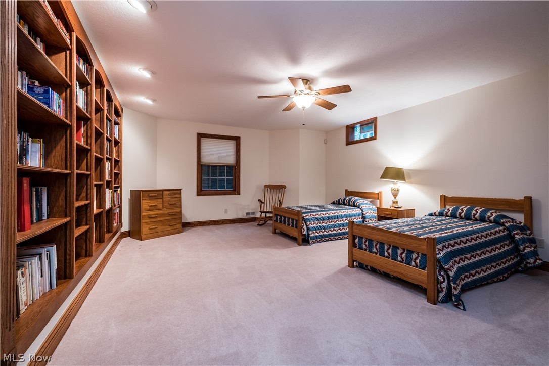 Meadows/Nobles Pond 01 - Residential