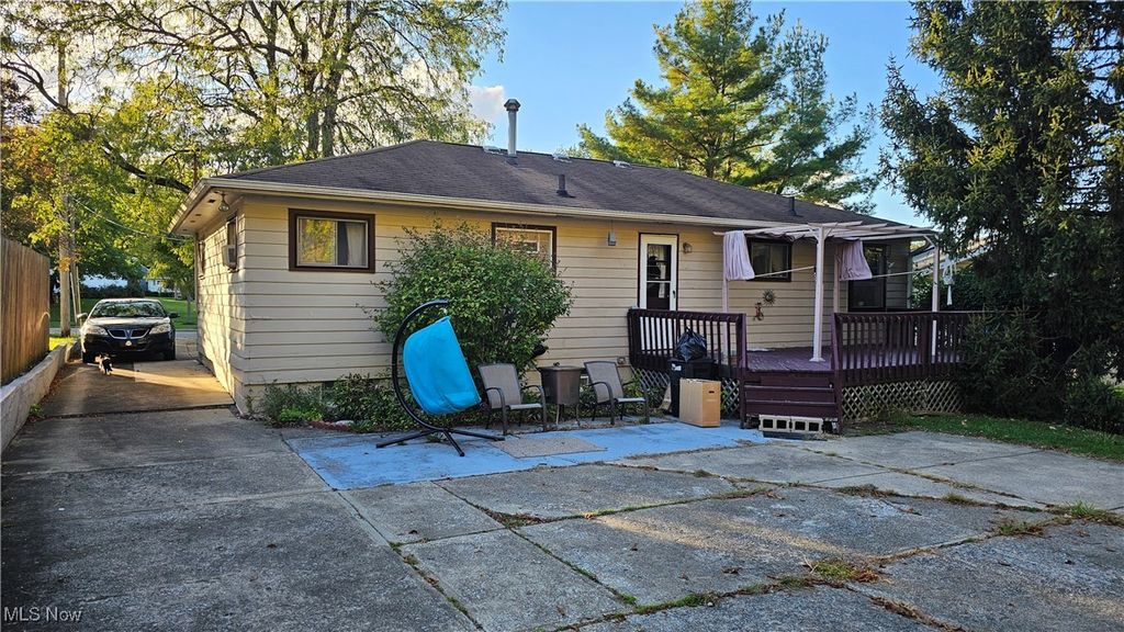 Photo of 560 Ridge Drive, Medina, OH 44256 (MLS # 5164141)