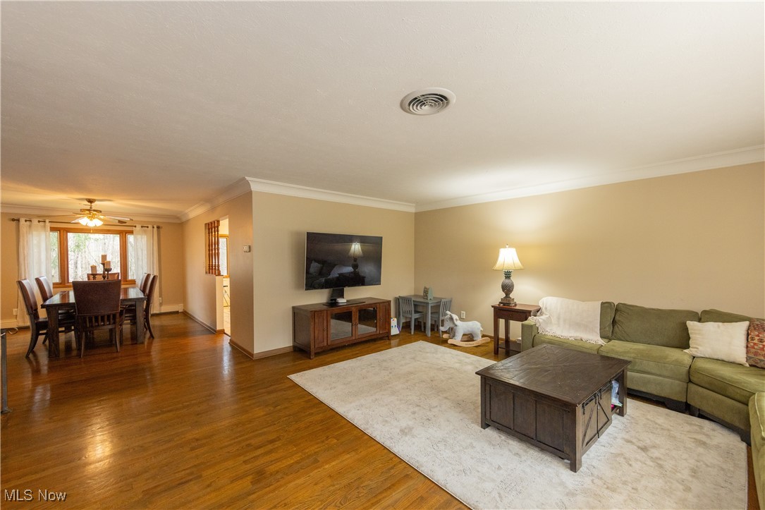 18031 Meadow Lane, Strongsville, Ohio image 13