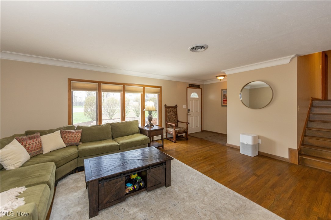 18031 Meadow Lane, Strongsville, Ohio image 14