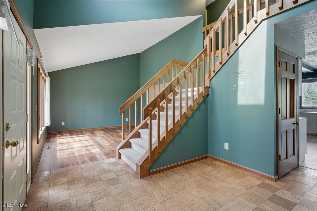 31768 Bayview Drive, Avon Lake, Ohio image 4