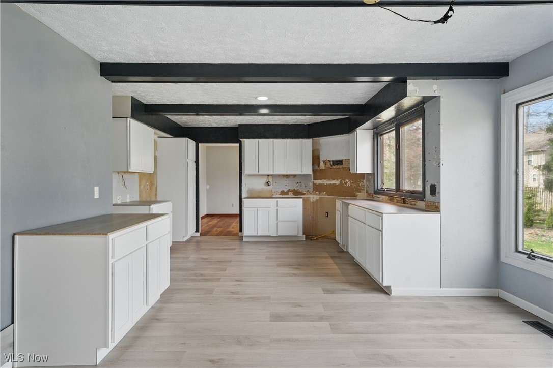 31768 Bayview Drive, Avon Lake, Ohio image 10