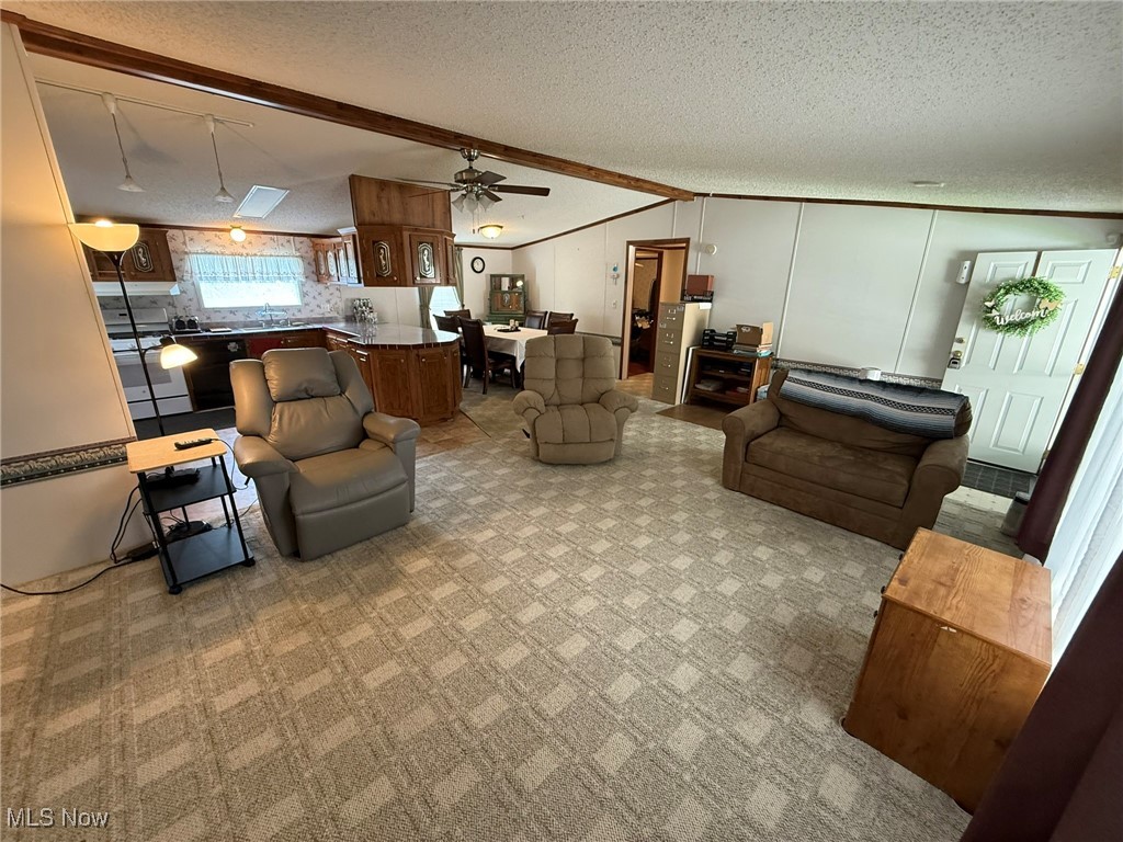 218 Shel Mar Drive, New Philadelphia, Ohio image 3