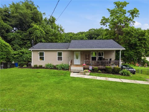 Homes For Sale - 1341 Race Street<br/> Zanesville, OH 43701