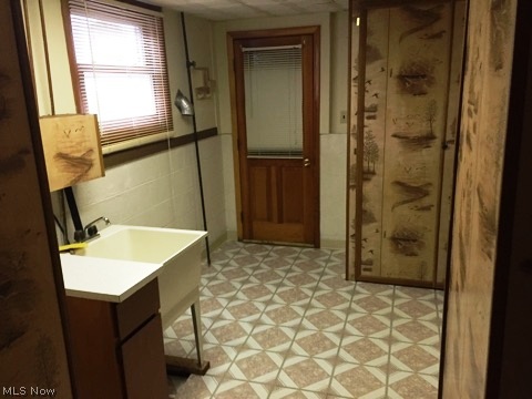 Colonial Village - Residential