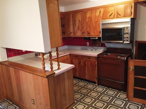 Colonial Village - Residential