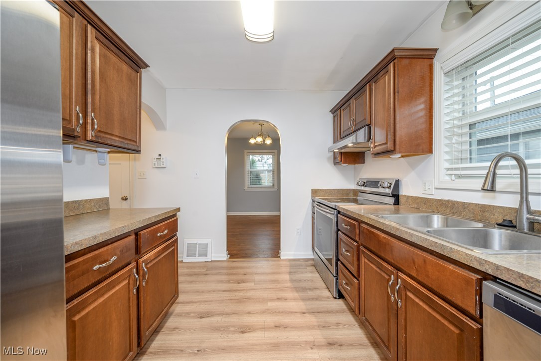 1236 Burkhardt Avenue, Akron, Ohio image 11