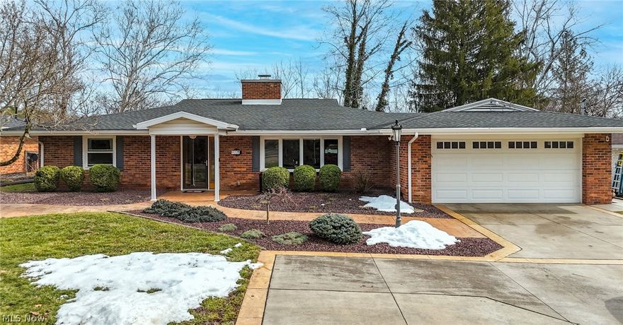 Exceptional location in the highly desirable Glendale area. This well-maintained three-bedroom, two-bath brick ranch offers true single-level living with no steps and features updates throughout. A double-sided gas log fireplace creates an inviting focal point between the living room and family room. Enjoy outdoor living on the covered patio overlooking a private, fully fenced, level backyard. Additional highlights include a two-car attached garage, concrete driveway, and stamped concrete sidewalks. Conveniently located just minutes from downtown Marietta, grocery stores, hospitals, and everyday amenities.  Call to schedule your appointment​​‌​​​​‌​‌​​​‌‌​​​‌‌‌​​‌​​‌‌​​​​ today!