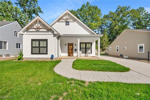 Photo for 205 Sunset Road