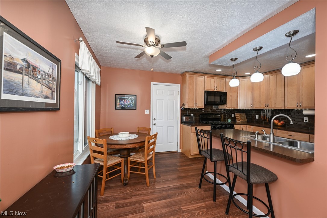 Echo Vly Condo 04 - Residential