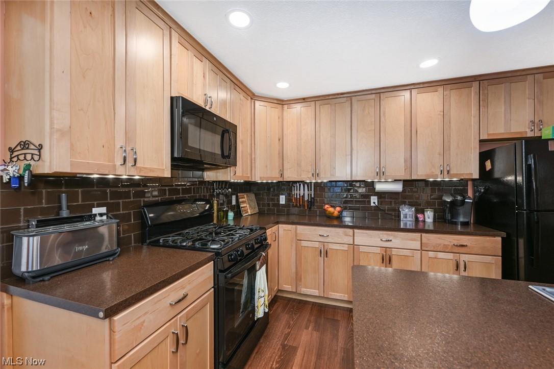 Echo Vly Condo 04 - Residential