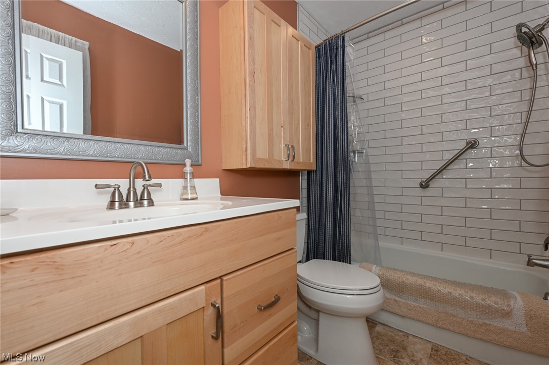 Echo Vly Condo 04 - Residential