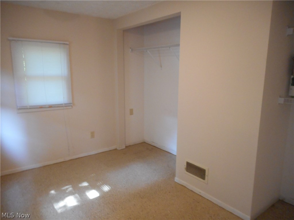 Meadowbrook Lake - Residential