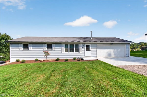 3865 SEEMAN ST SW, EAST SPARTA, OH 44626 - Image 1d9e76de59c6e314bdca73ae4efcfce8/308312091