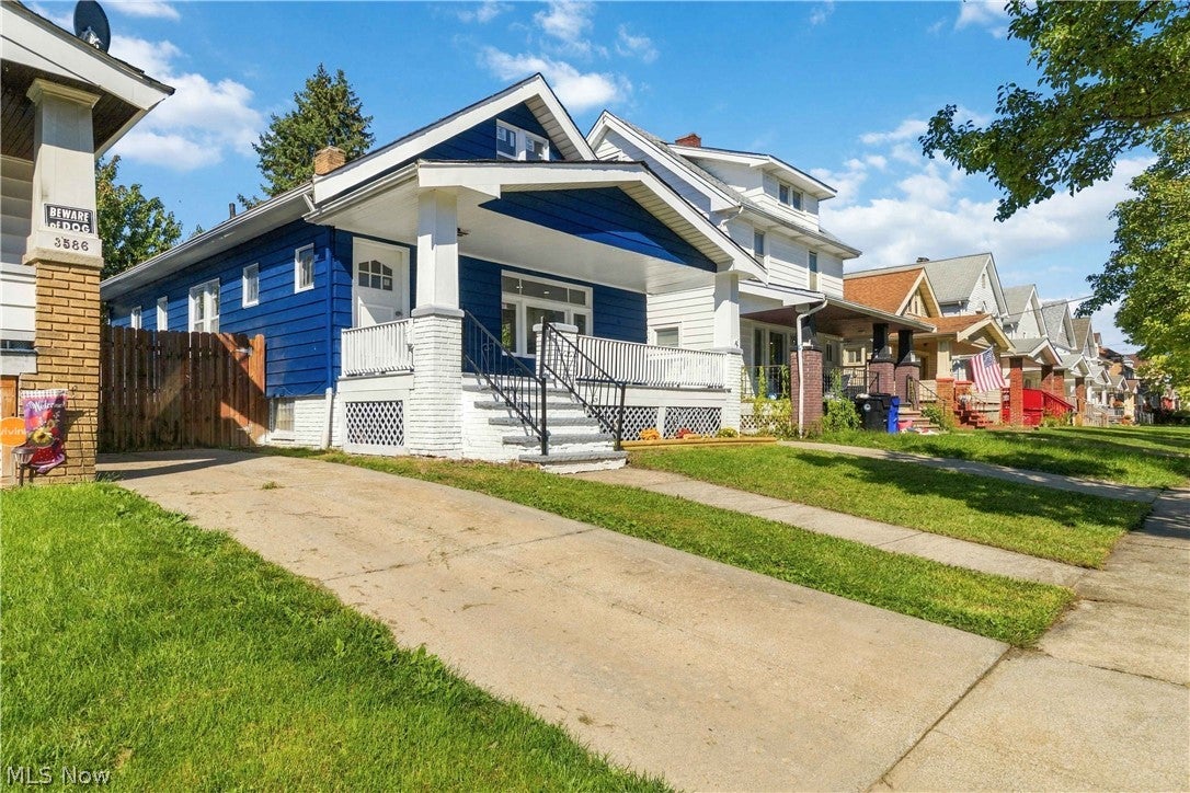 3582 W 126th Street