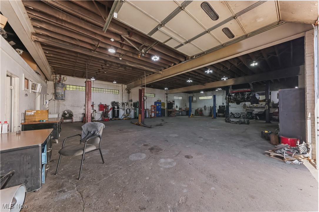 Wf Walworths Sub Tr 16 - Commercial Lease