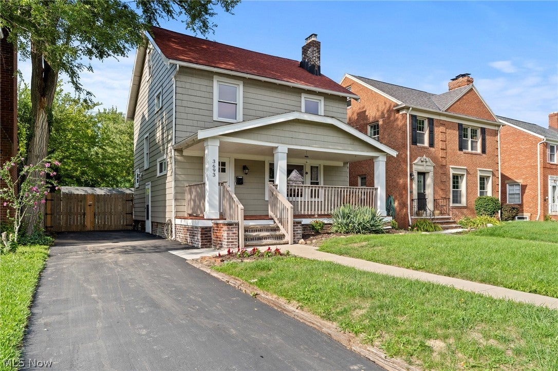 3693 Silsby Road