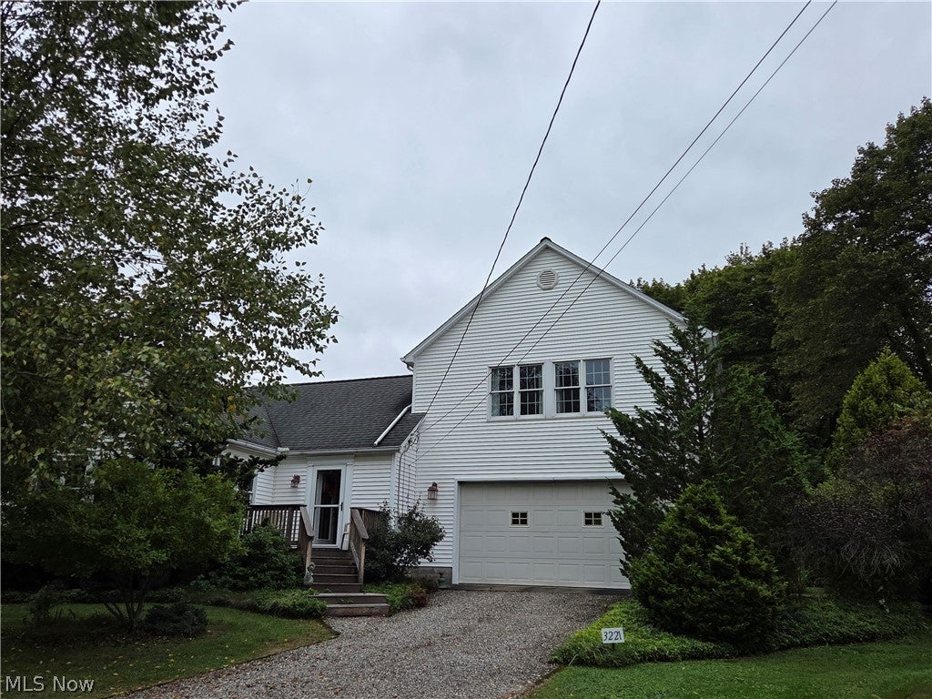 3221 Seifert Lewis Road