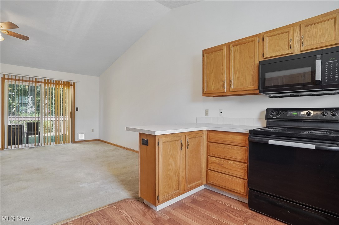 River Rdg Condos - Residential