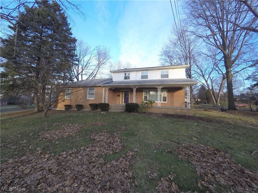 Large 4 bedroom, 1.5 bath colonial on a dead end street. Spacious living room that's open to the dining room. Family room with fireplace. Spacious kitchen with oak cabinets. Generously sized bedrooms with hard wood floors and large closets. A few cosmetic updates would go a very long ways in this house! Don't miss this opportunity as this property is priced to sell!