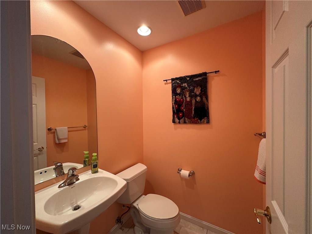 Photo 9 of 14 of 6849 Chapel Lane condo